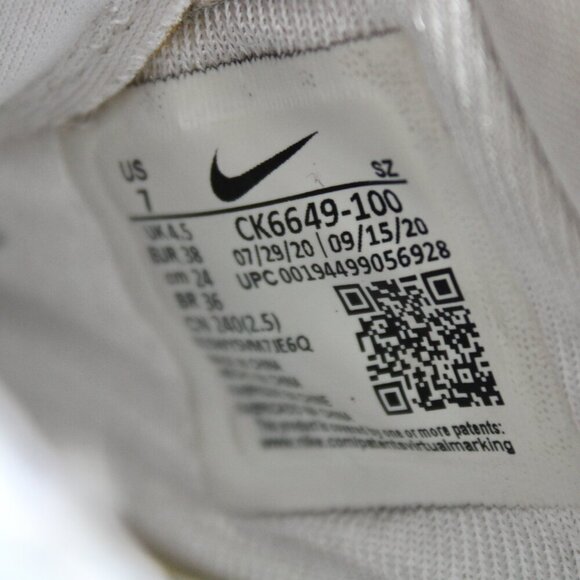 Nike Women's Air Force 1 Pixel Triple White Sneakers Size 7 - Picture 4 of 7